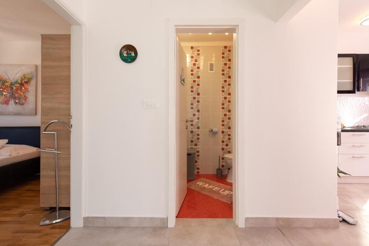 Apartment Marija Krk Town Exteriör bild